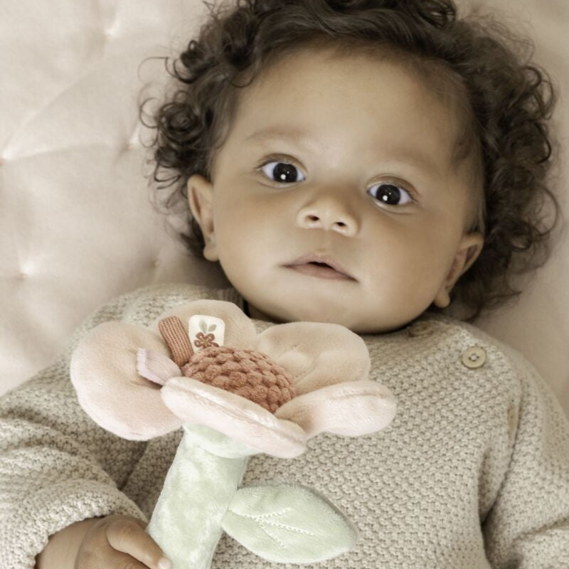 Little Dutch Barškutis gėlė "Pasakų Sodas" - Uogų kopos