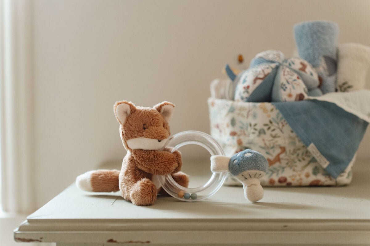 Little Dutch Barškutis lapiukas "Miško draugai" - Uogų kopos