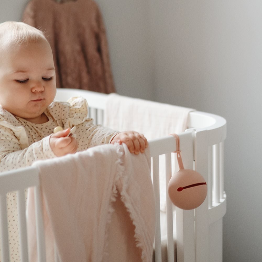 Mushie Čiulptuko dėklas - Rožinis/Persikinis - Uogų kopos