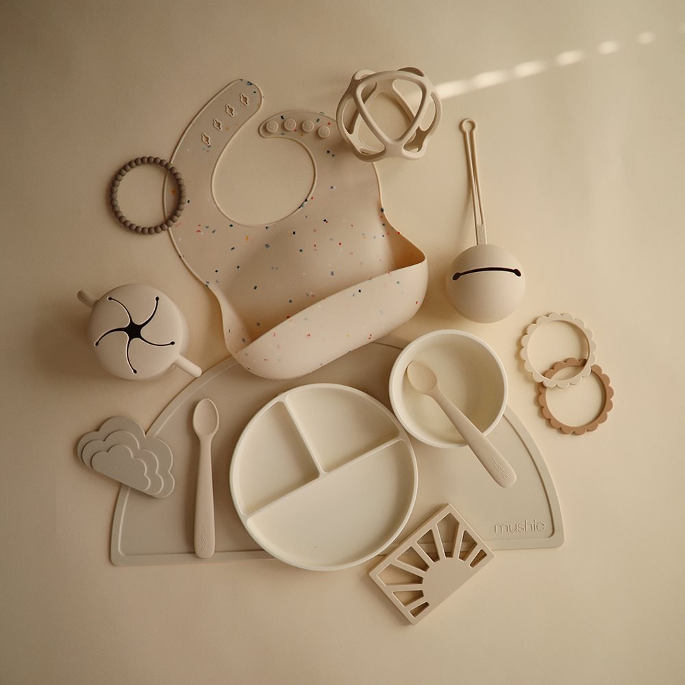 Mushie Čiulptuko dėklas - Smėlinė - Uogų kopos