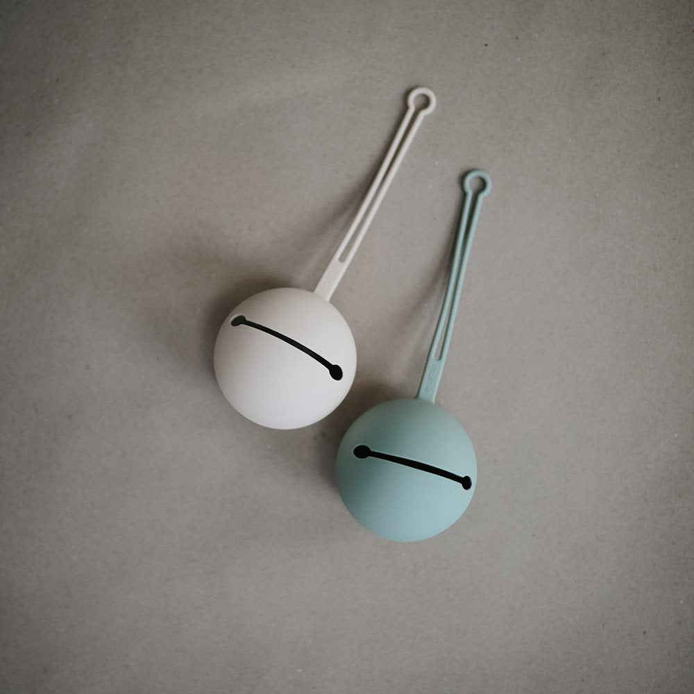 Mushie Čiulptuko dėklas - Smėlinė - Uogų kopos