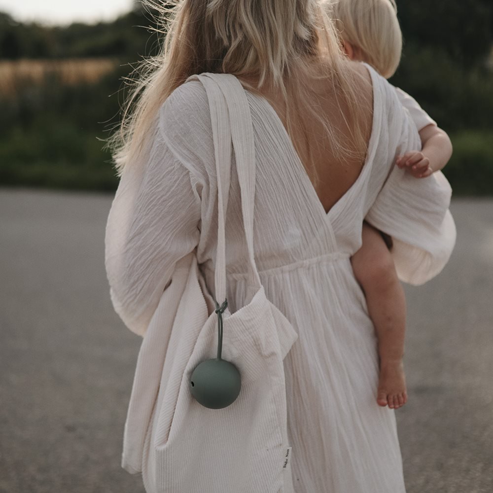 Mushie Čiulptuko dėklas - Žalia - Uogų kopos