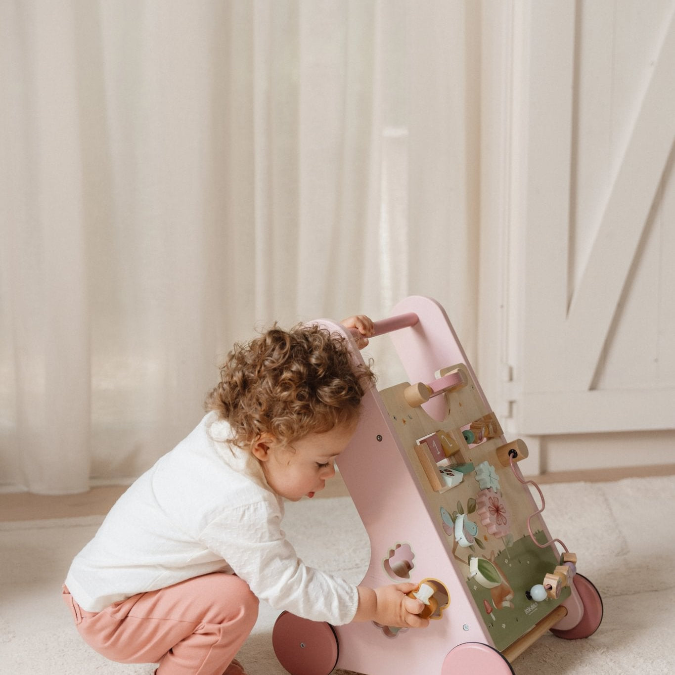 Little Dutch Daugiafunkcinė vaikštynė „Fairy Garden“ - Uogų kopos