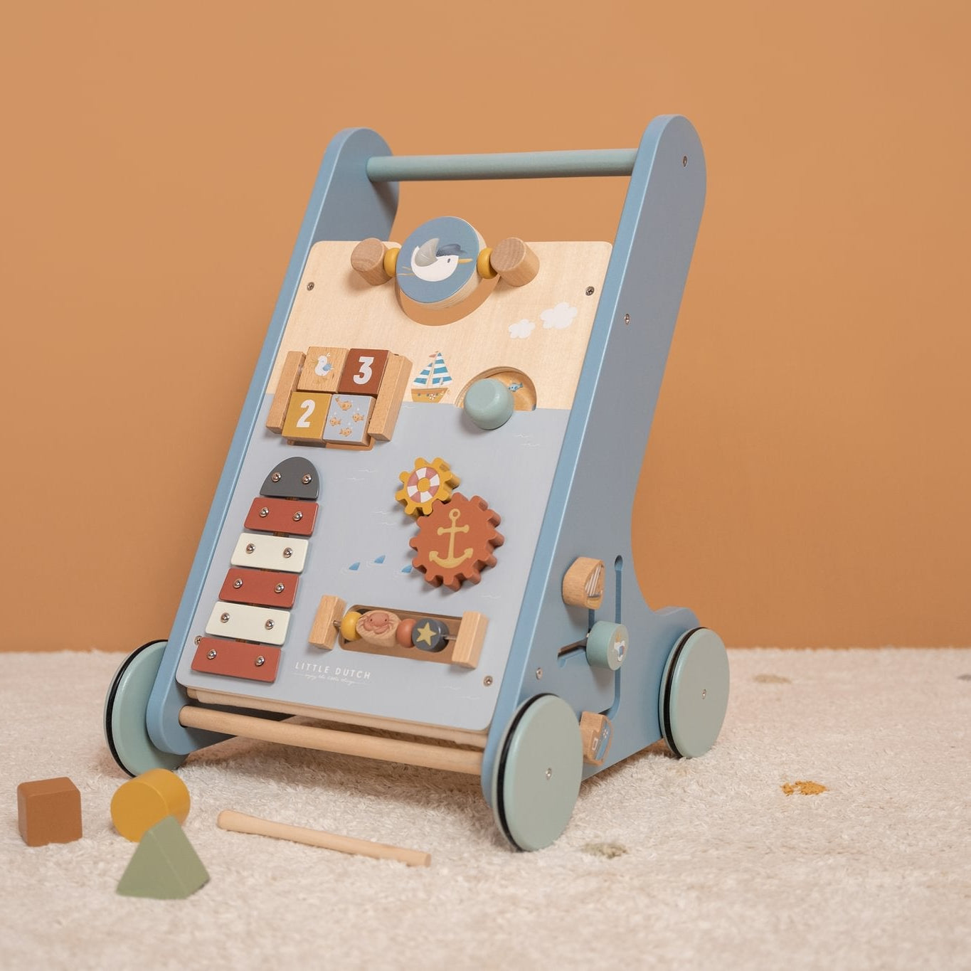 Little Dutch Daugiafunkcinė vaikštynė „Sailors Bay" - Uogų kopos