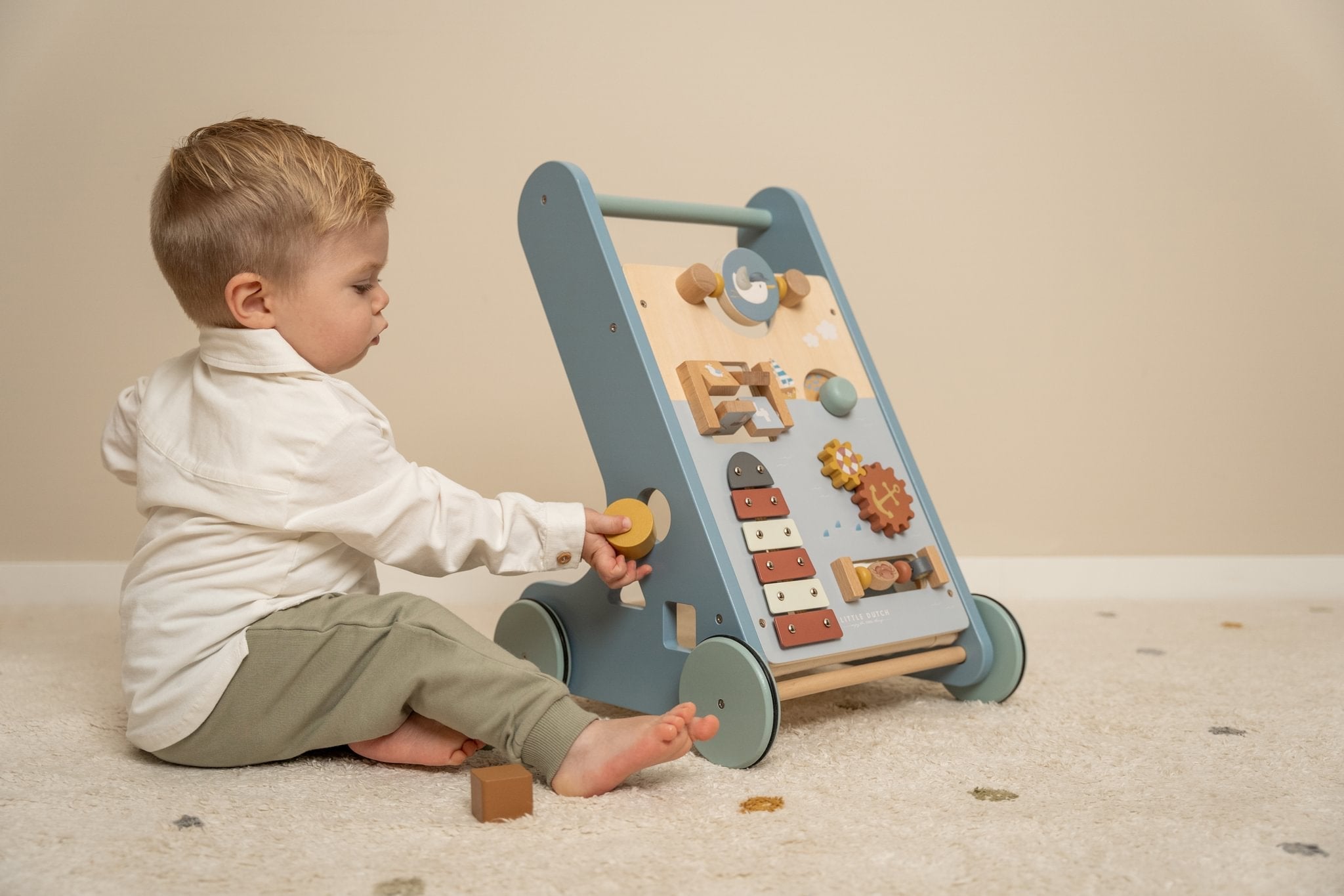 Little Dutch Daugiafunkcinė vaikštynė „Sailors Bay" - Uogų kopos