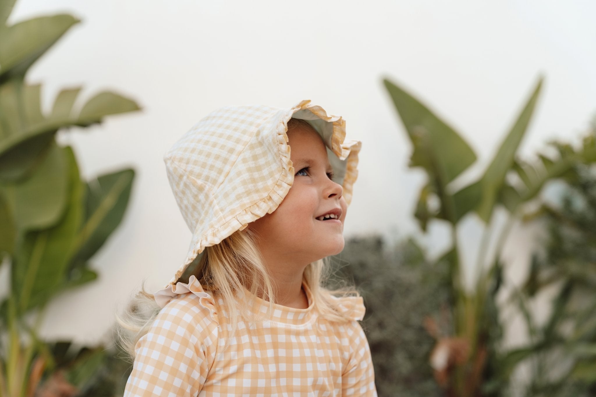 Little Dutch Dvipusė kepurė nuo saulės "Sunshine Checks/Fresh Greens" - Uogų kopos