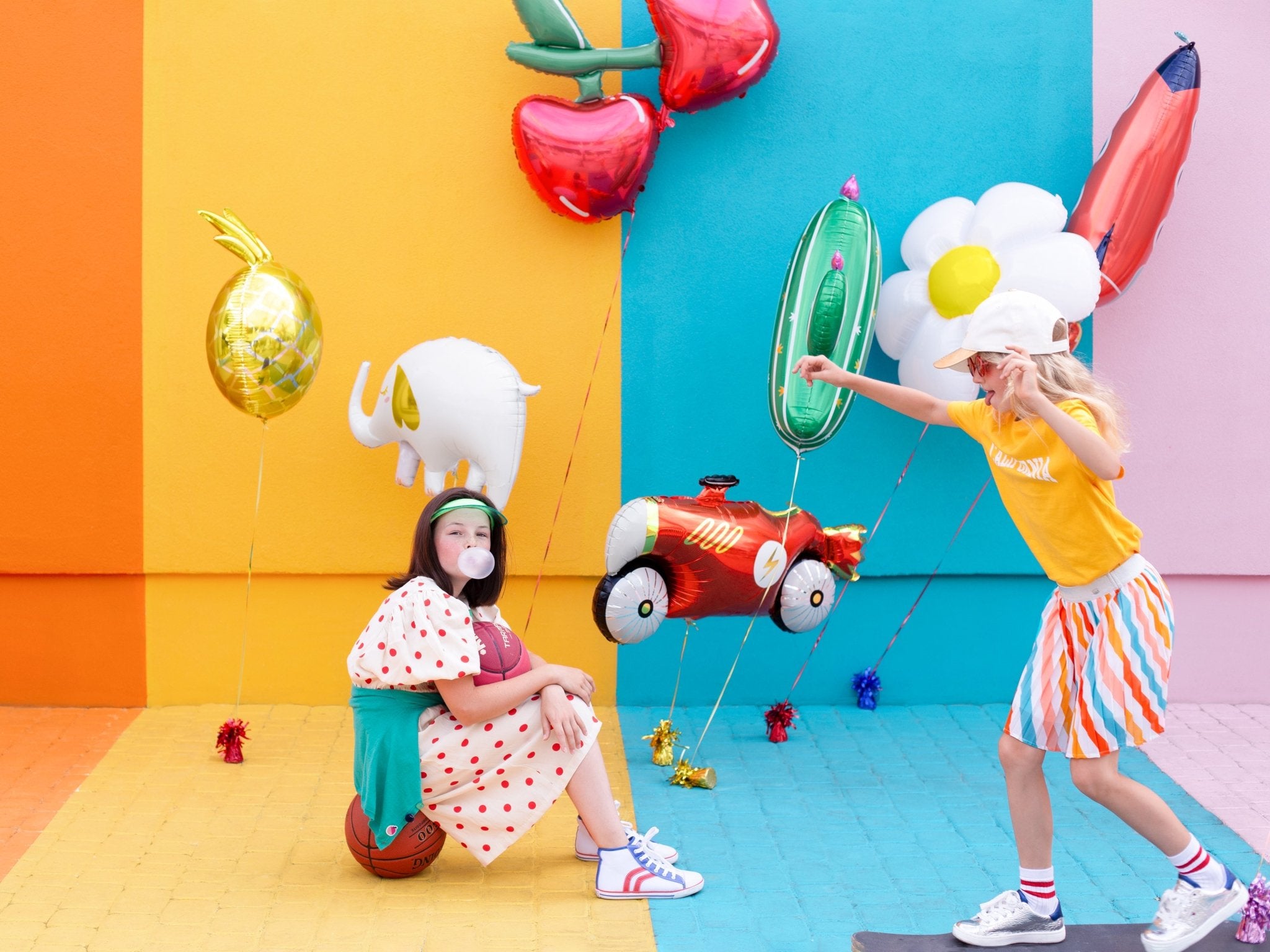 PartyDeco Folinis balionas „Automobilis“, 111 x 63 cm - Uogų kopos