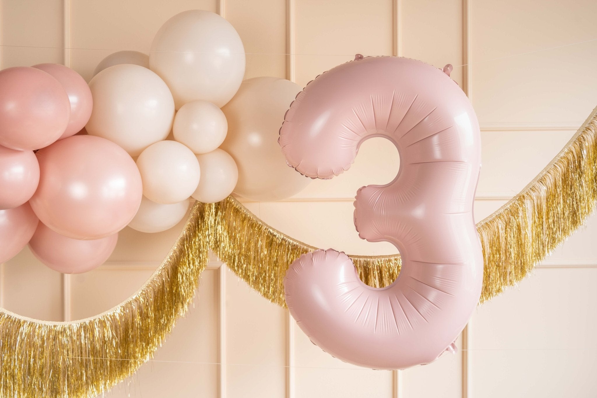 PartyDeco Folinis balionas skaičius „3" 72cm - Light Pink - Uogų kopos