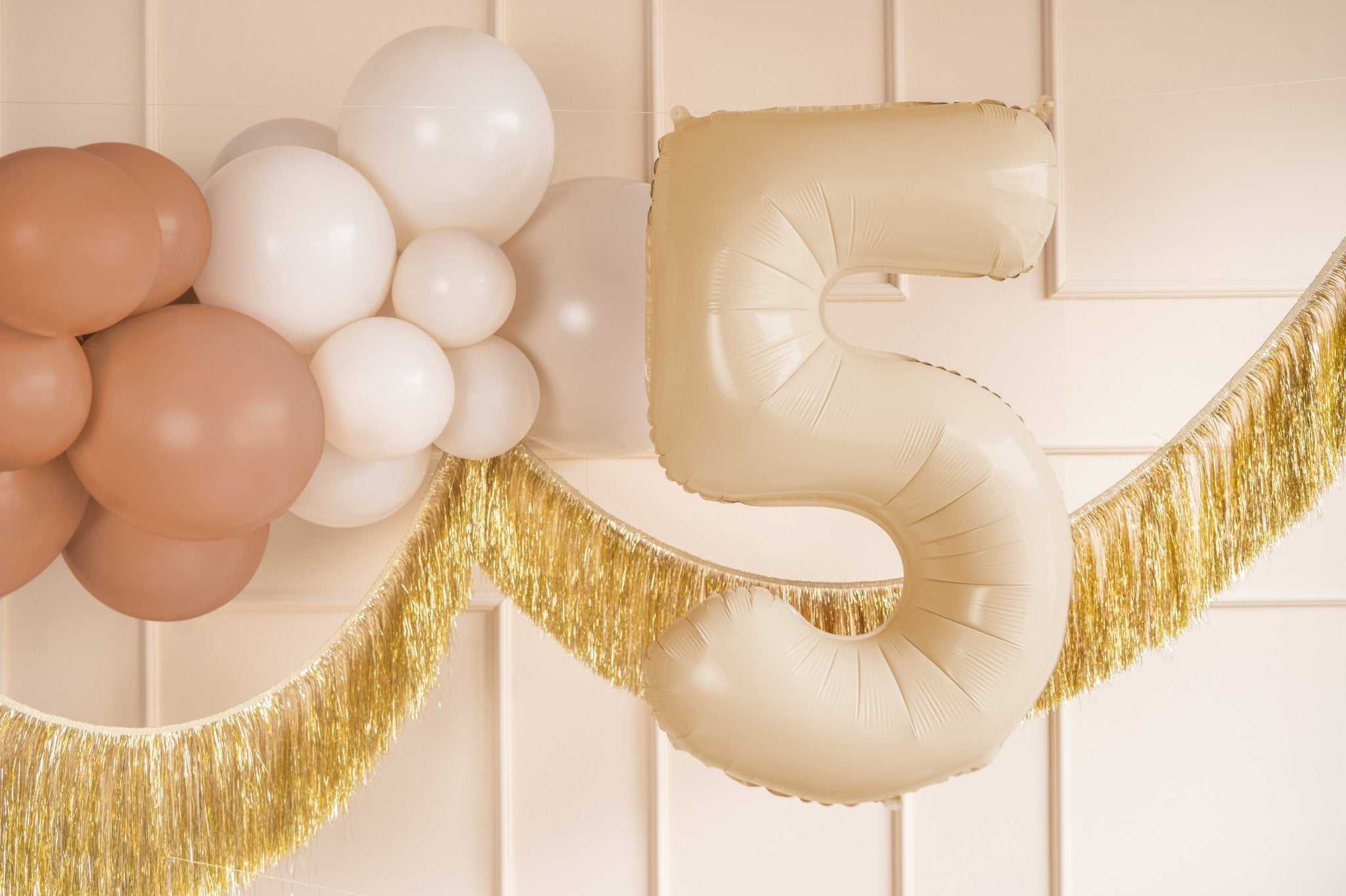 PartyDeco Folinis balionas skaičius „5" 72cm - Beige - Uogų kopos