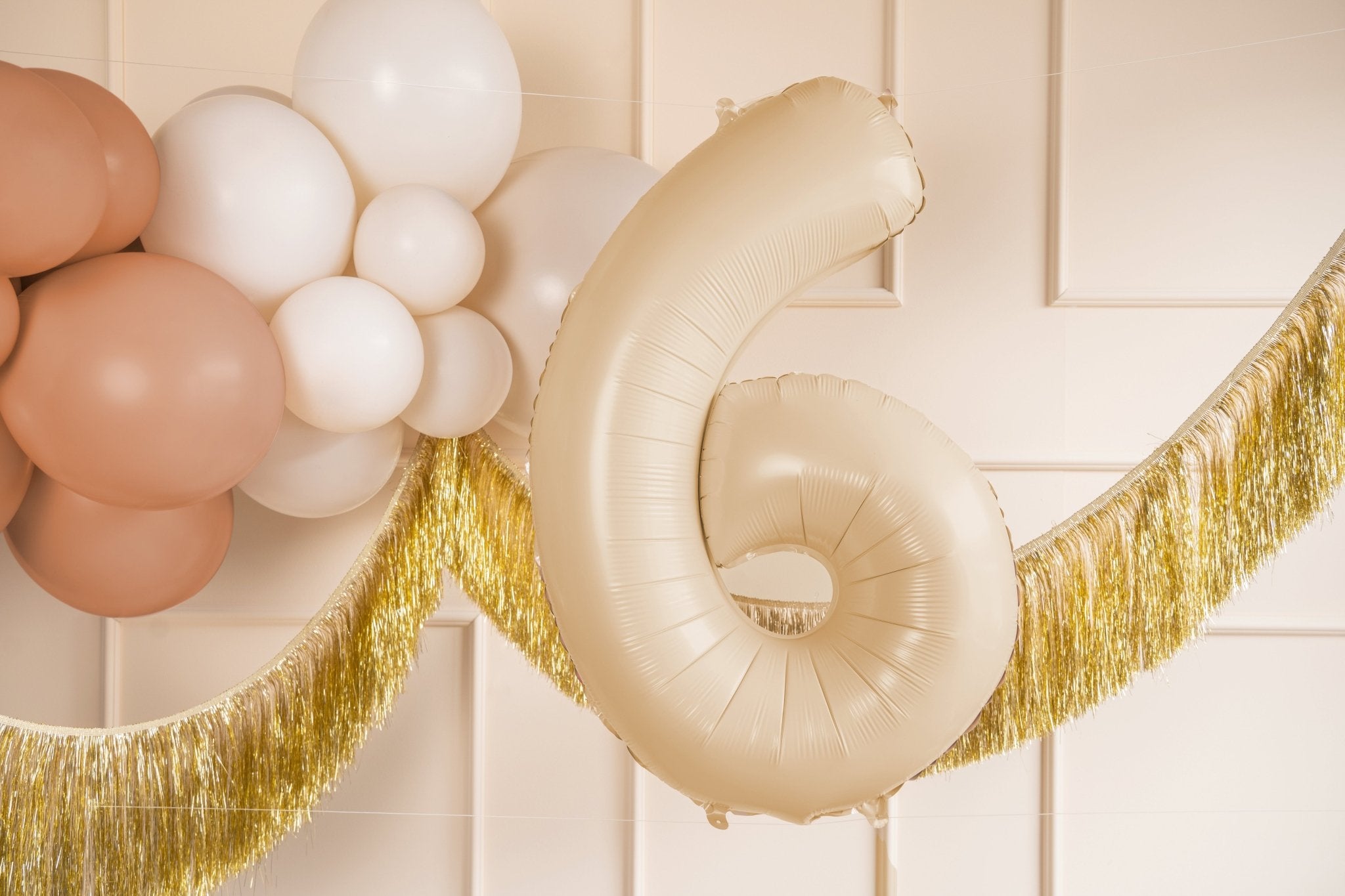 PartyDeco Folinis balionas skaičius „6" 72cm - Beige - Uogų kopos
