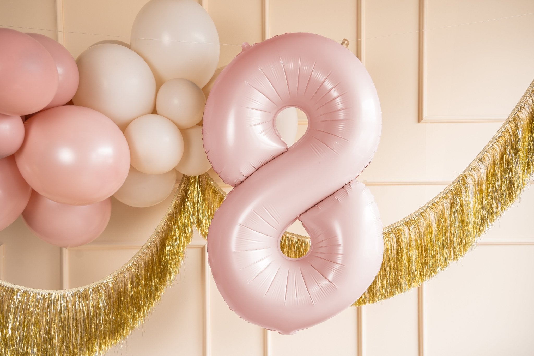 PartyDeco Folinis balionas skaičius „8" 72cm - Light Pink - Uogų kopos