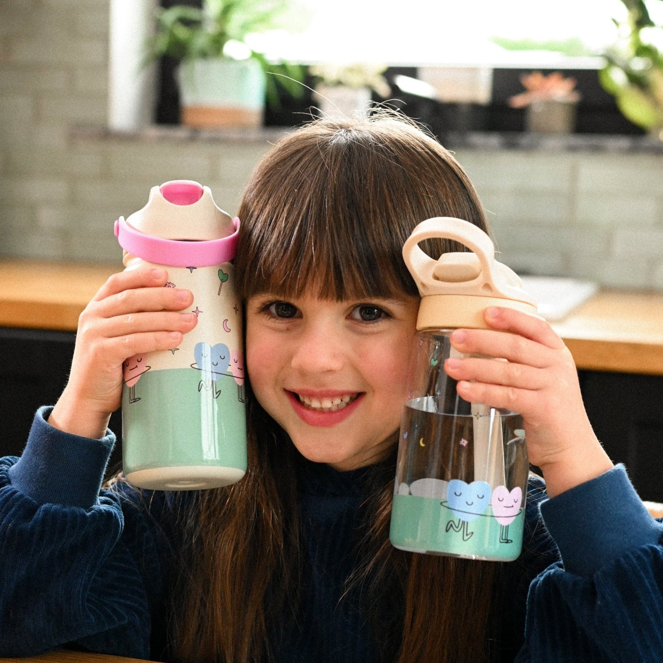 The Cotton Cloud Gertuvė vaikams 480ml - Dancing Hearts - Uogų kopos