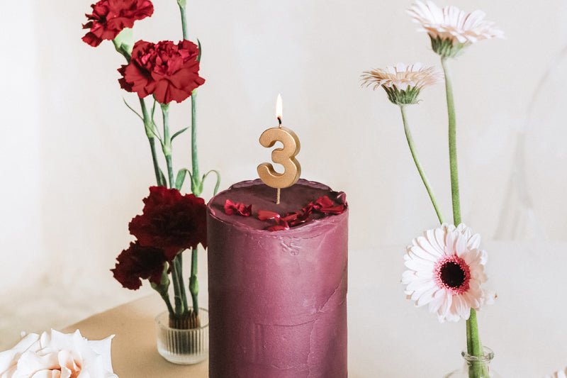 Uogų kopos Gimtadienio žvakutė skaičius 3 - Aukso spalvos, 4.5 cm - Uogų kopos