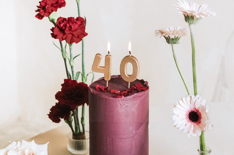 Uogų kopos Gimtadienio žvakutė skaičius 4 - Aukso spalvos, 4.5 cm - Uogų kopos