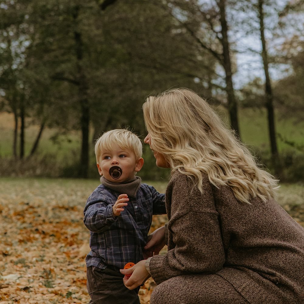 FRIGG Hygge & Happiness čiulptukai 2 vnt. - Apvalūs kaučiukiniai - 2 dydis - Uogų kopos