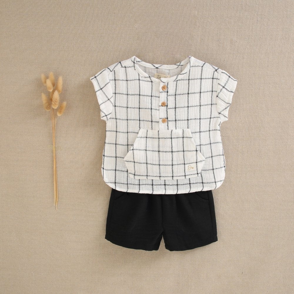 Dadati Juodai languotų marškinukų ir juodų šortų komplektas - Uogų kopos