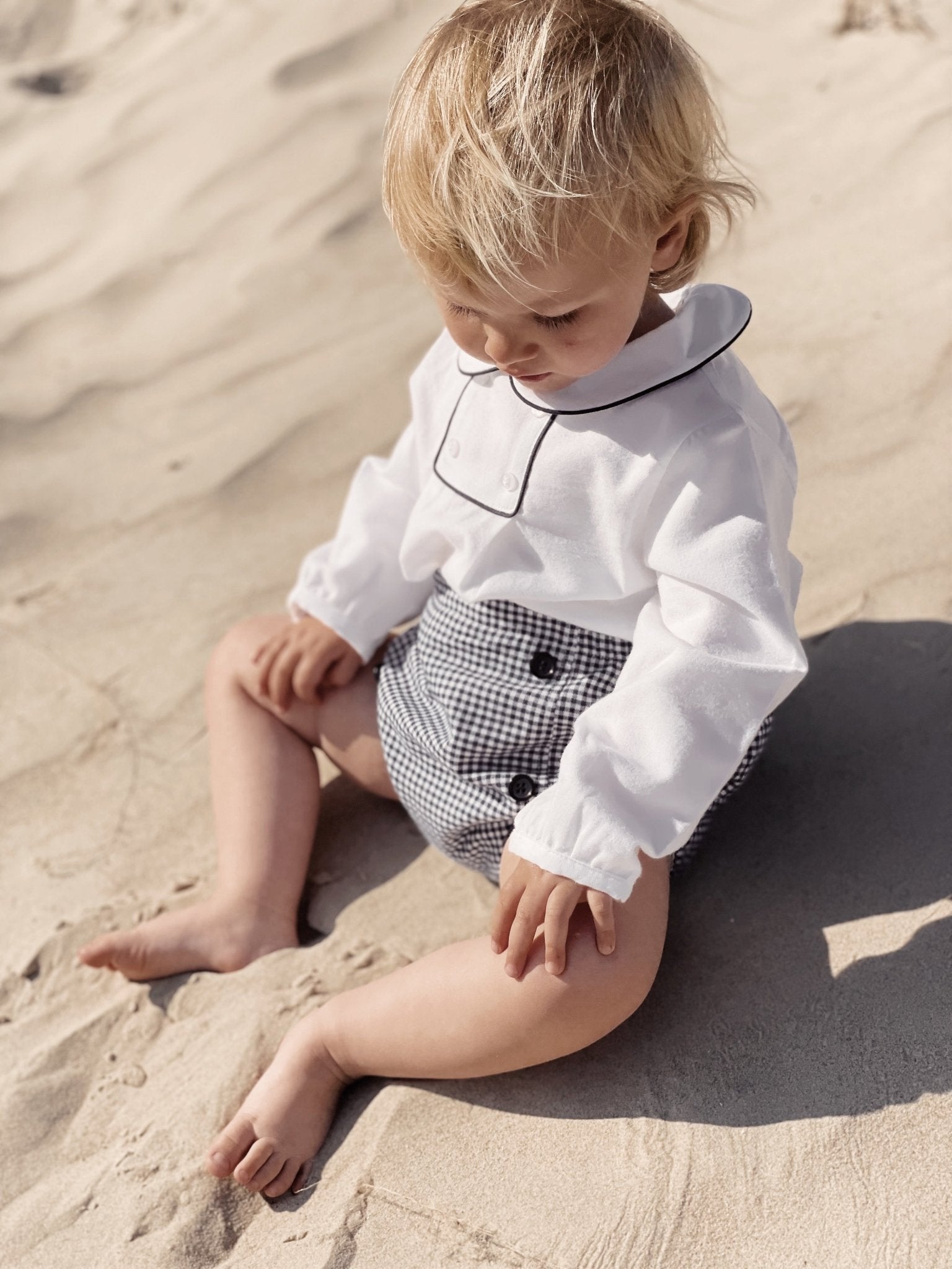 Bobbi Balloon Languoto rašto šortukai/kelnaitės su sagomis - Uogų kopos