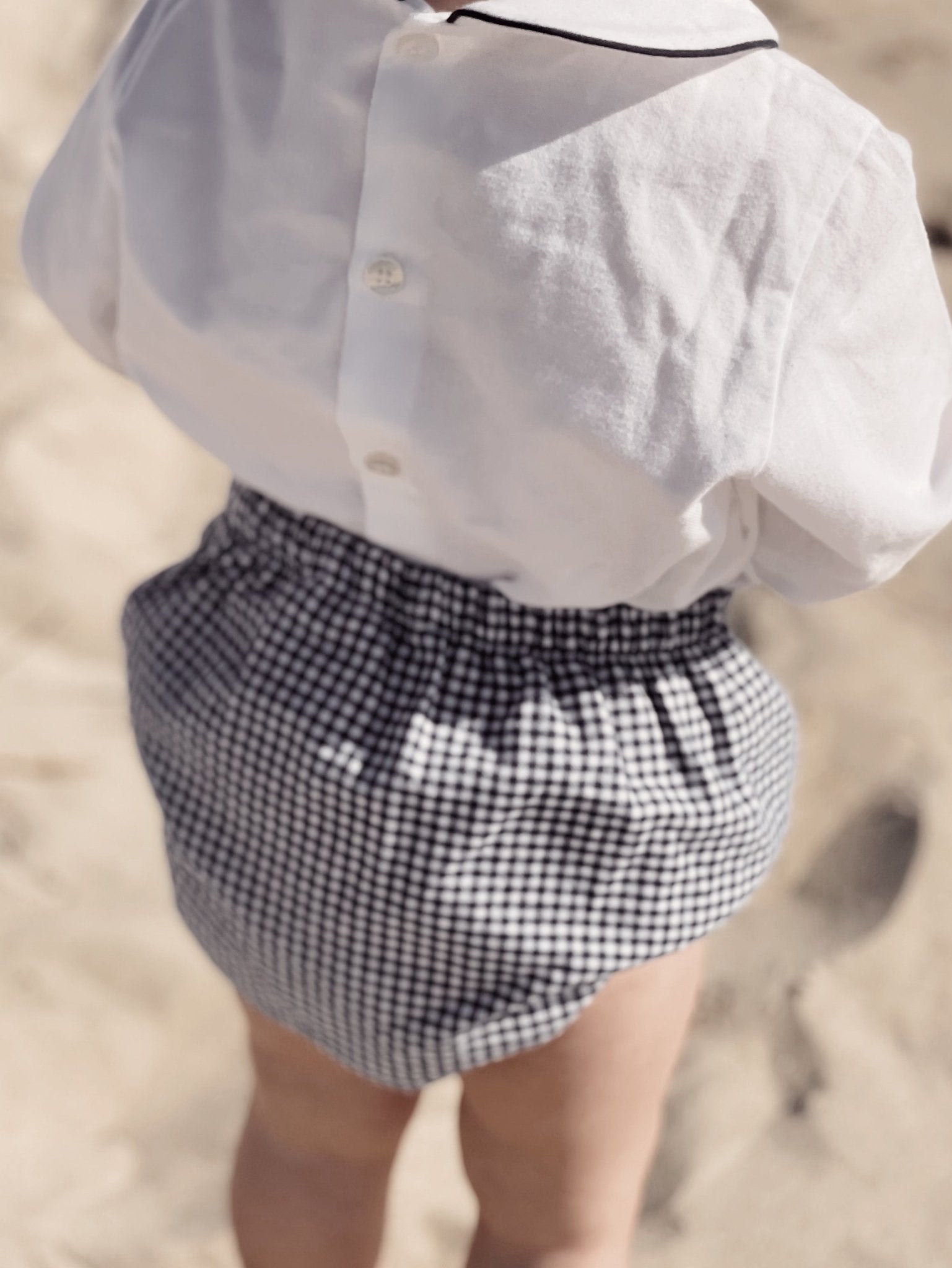 Bobbi Balloon Languoto rašto šortukai/kelnaitės su sagomis - Uogų kopos