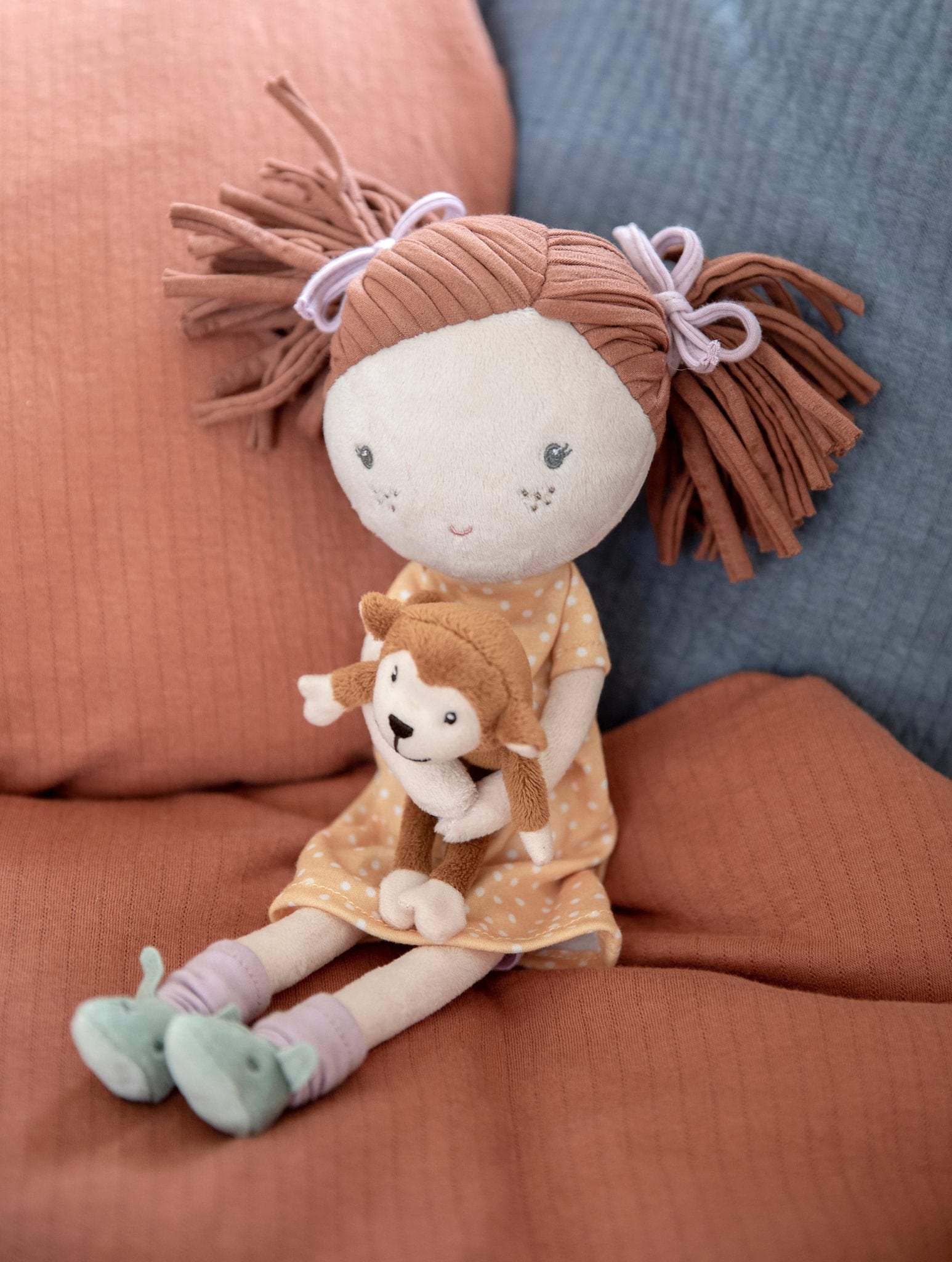 Little Dutch Lėlė "Sophia" 35 cm - Uogų kopos