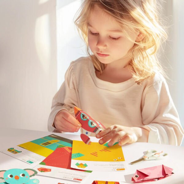 Mideer Lipdukų klijavimo užduočių knyga - 3 Lygis - Uogų kopos