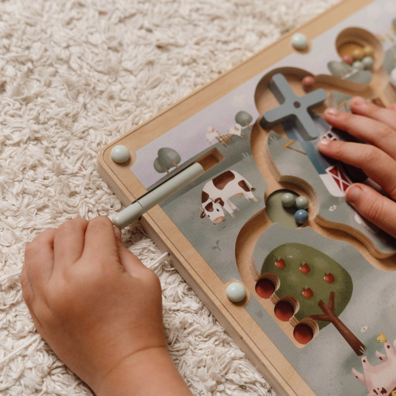 Little Dutch Magnetinis labirintas „Little Farm" - Uogų kopos