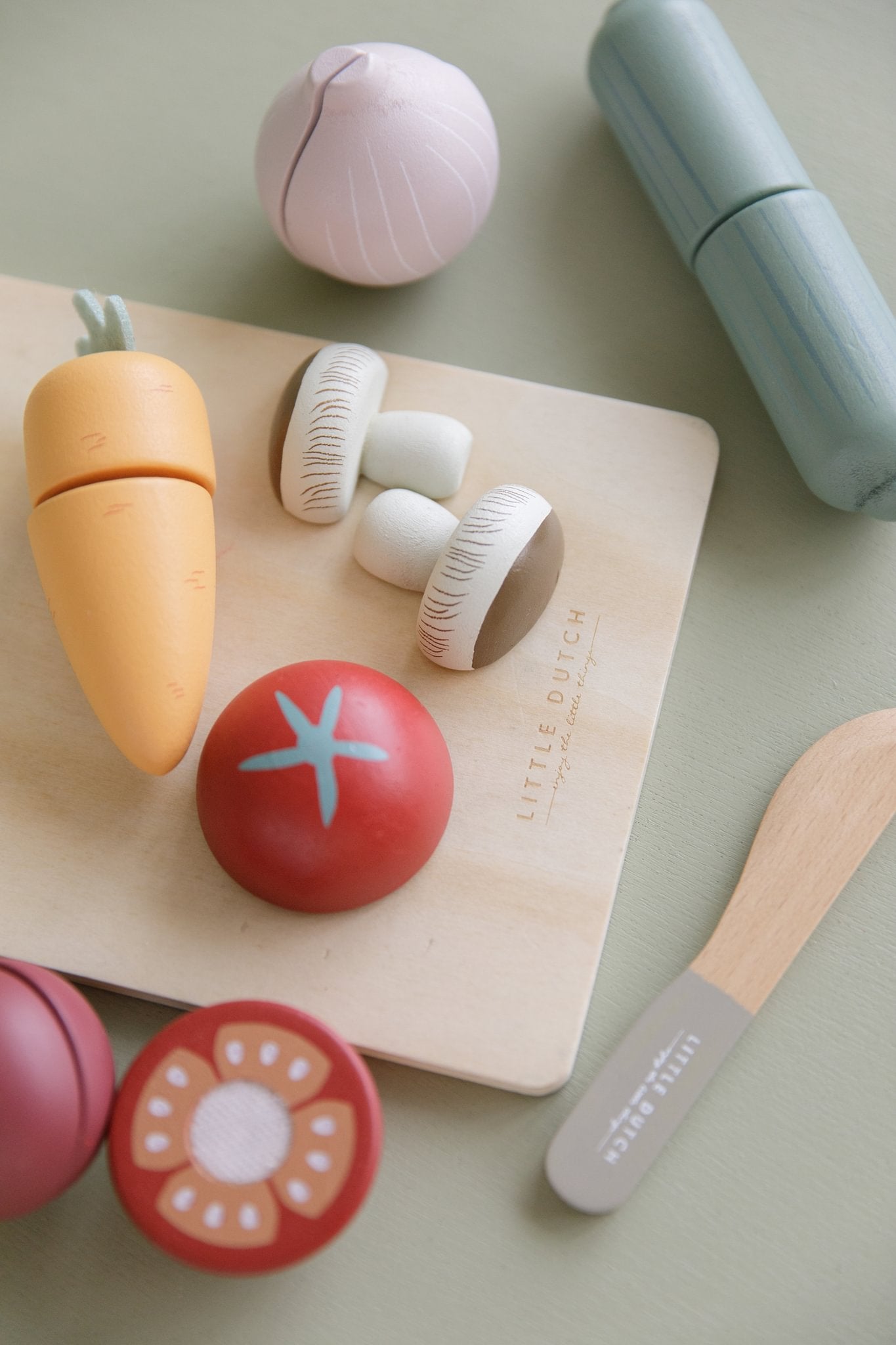 Little Dutch Medinis daržovių pjaustymo rinkinys - Uogų kopos