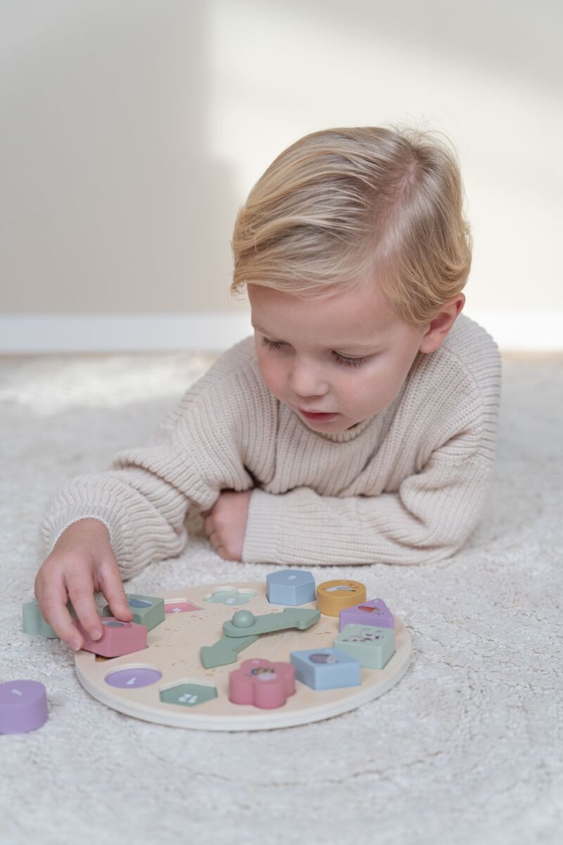 Little Dutch Medinis lavinamasis laikrodis - Uogų kopos