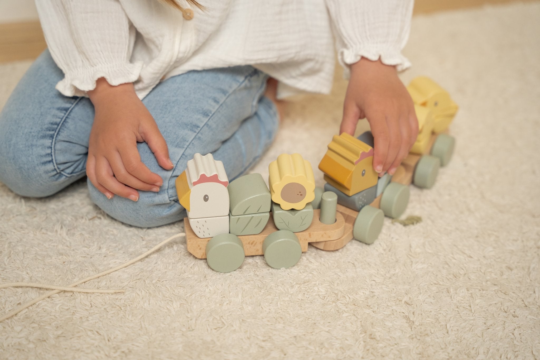 Little Dutch Medinis sustatomas traukinukas "Little Farm" - Uogų kopos