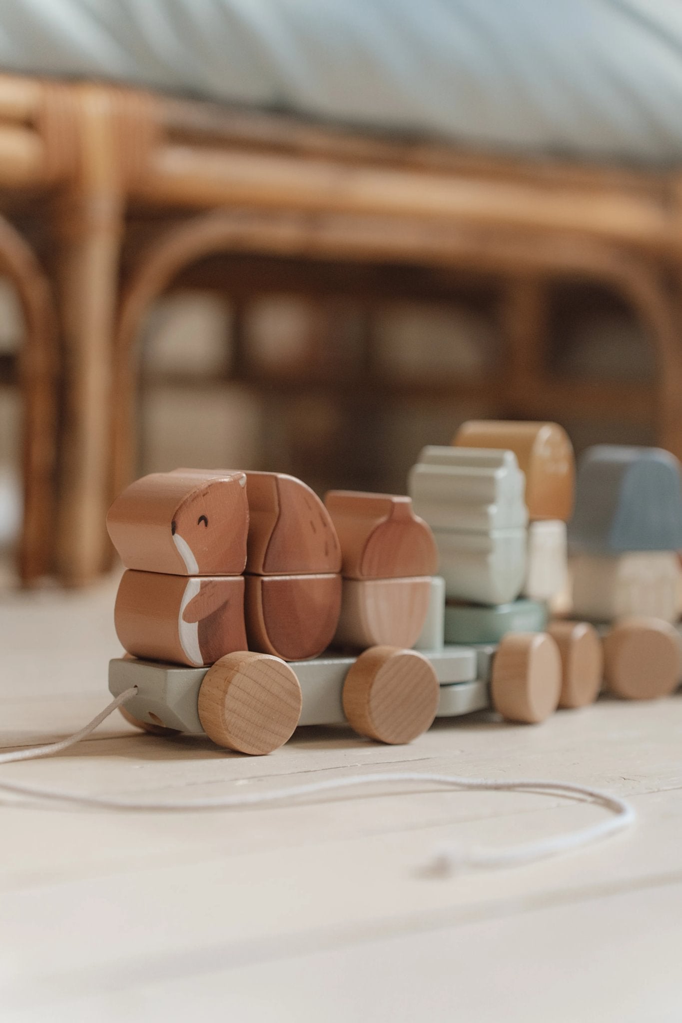 Little Dutch Medinis traukinukas „Forest Friends" - Uogų kopos