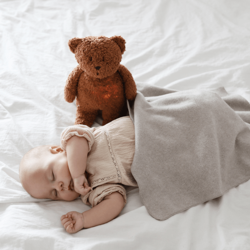 Moonie Migdukas Moonie 2.0 Organic Bear - Caramel - Uogų kopos