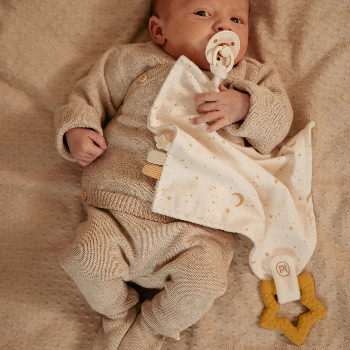 Little Dutch Migdukas su kramtuku „Newborn Naturals" - Uogų kopos