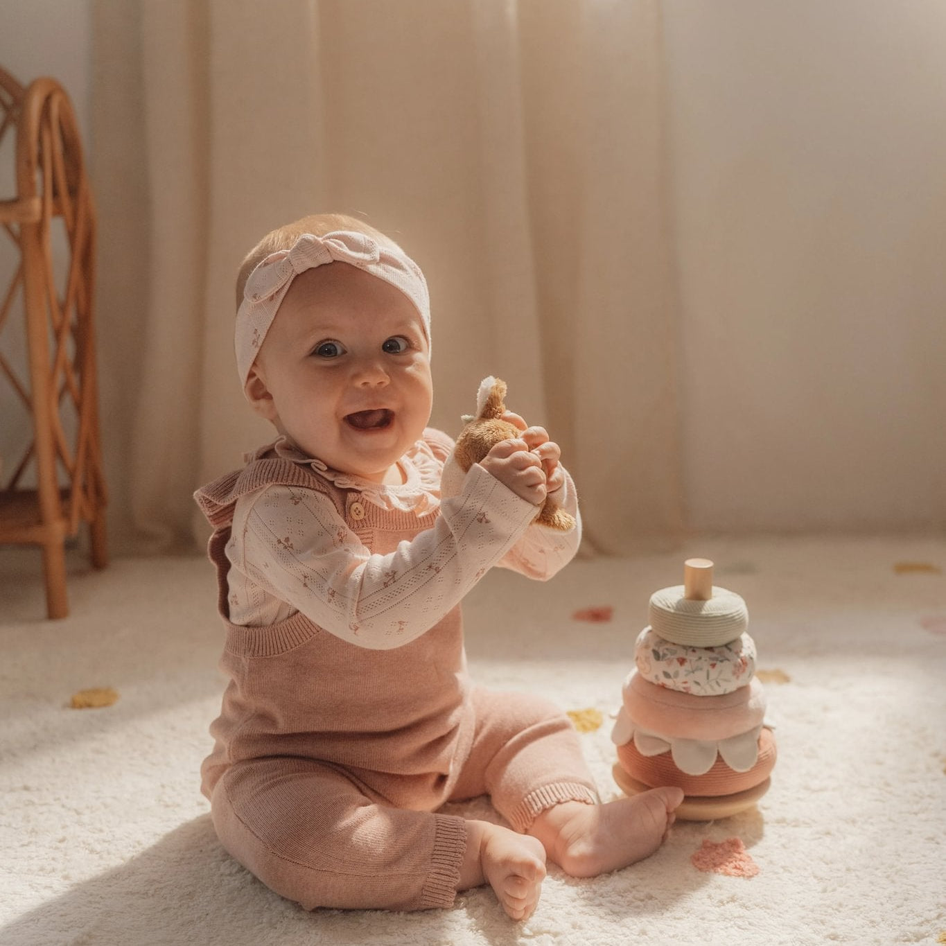 Little Dutch Minkšta dėliojimo piramidė „Fairy Garden“ - Uogų kopos