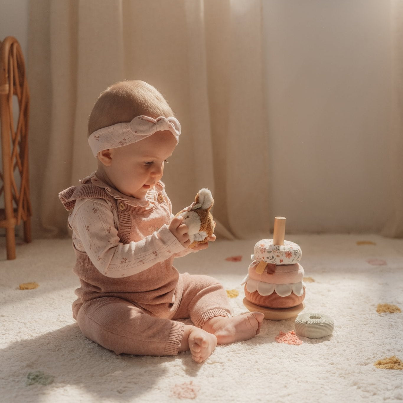 Little Dutch Minkšta dėliojimo piramidė „Fairy Garden“ - Uogų kopos