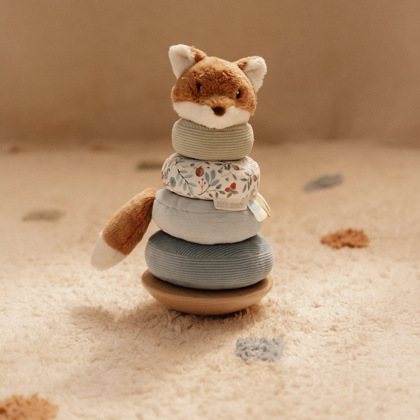 Little Dutch Minkšta dėliojimo piramidė „Forest Friends" - Uogų kopos