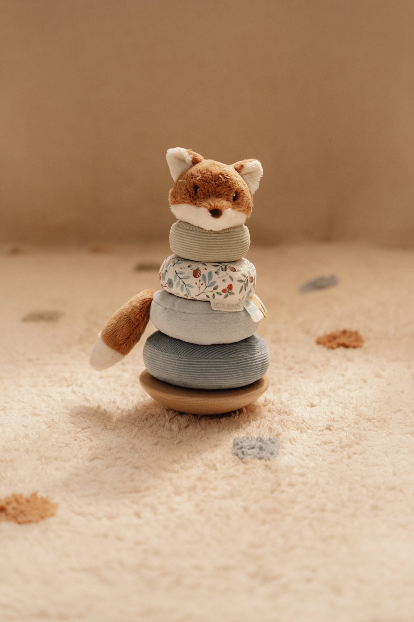 Little Dutch Minkšta dėliojimo piramidė „Forest Friends" - Uogų kopos