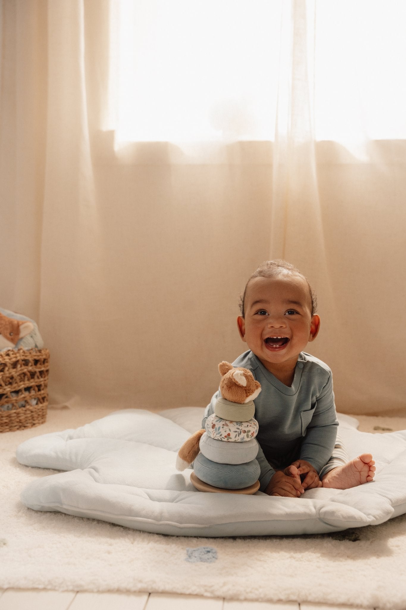 Little Dutch Minkšta dėliojimo piramidė „Forest Friends" - Uogų kopos