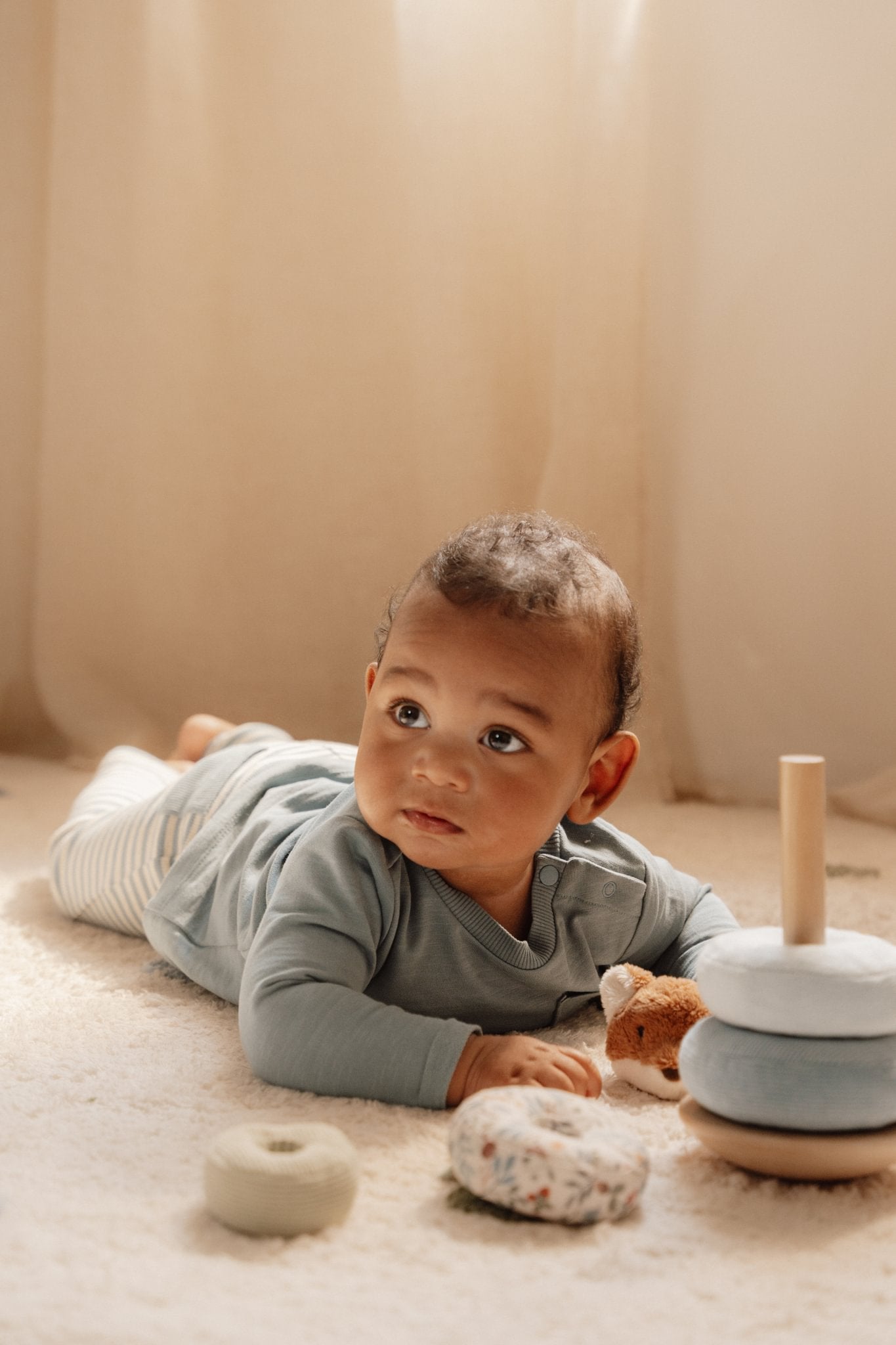 Little Dutch Minkšta dėliojimo piramidė „Forest Friends" - Uogų kopos