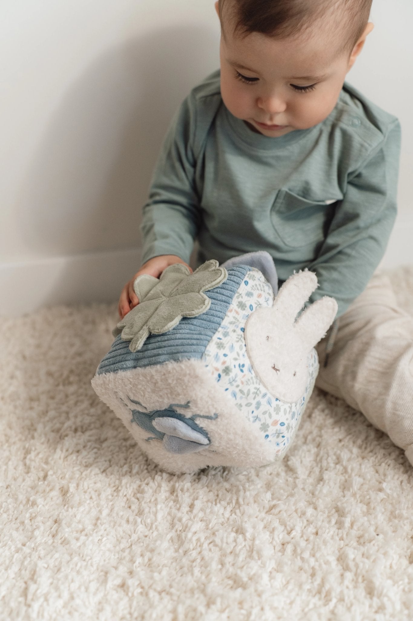 Little Dutch Minkštas veiklos kubas „Lucky Leaves“ - Uogų kopos