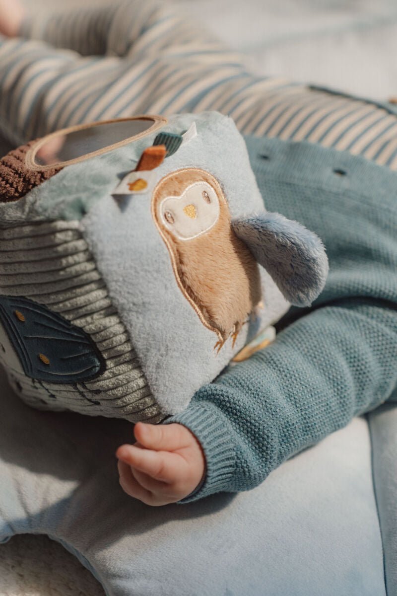 Little Dutch Minkštas veiklos kubas "Miško draugai" - Uogų kopos