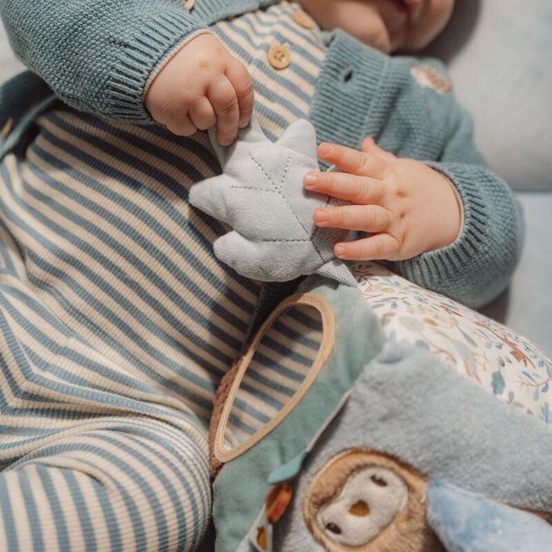 Little Dutch Minkštas veiklos kubas "Miško draugai" - Uogų kopos