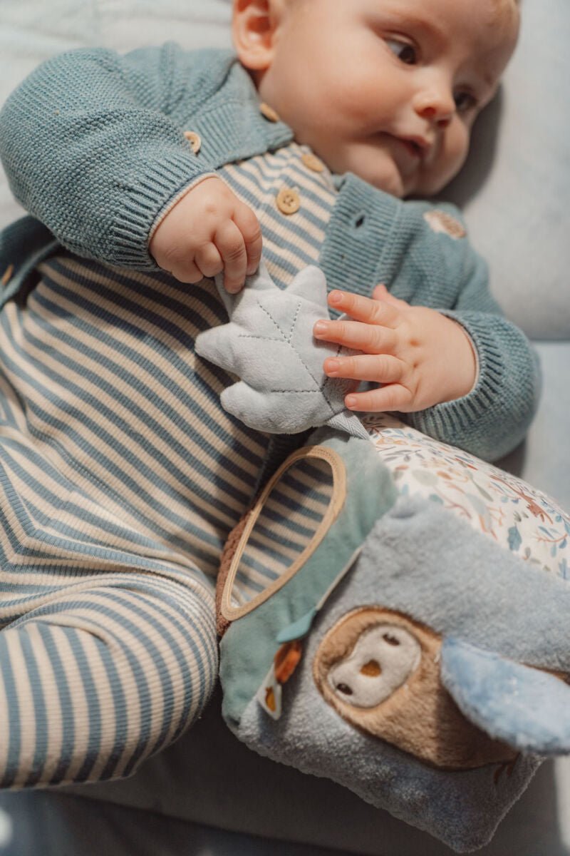 Little Dutch Minkštas veiklos kubas "Miško draugai" - Uogų kopos