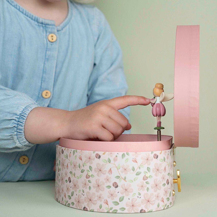 Little Dutch Muzikinė papuošalų dėžutė "Pasakų Sodas" - Uogų kopos