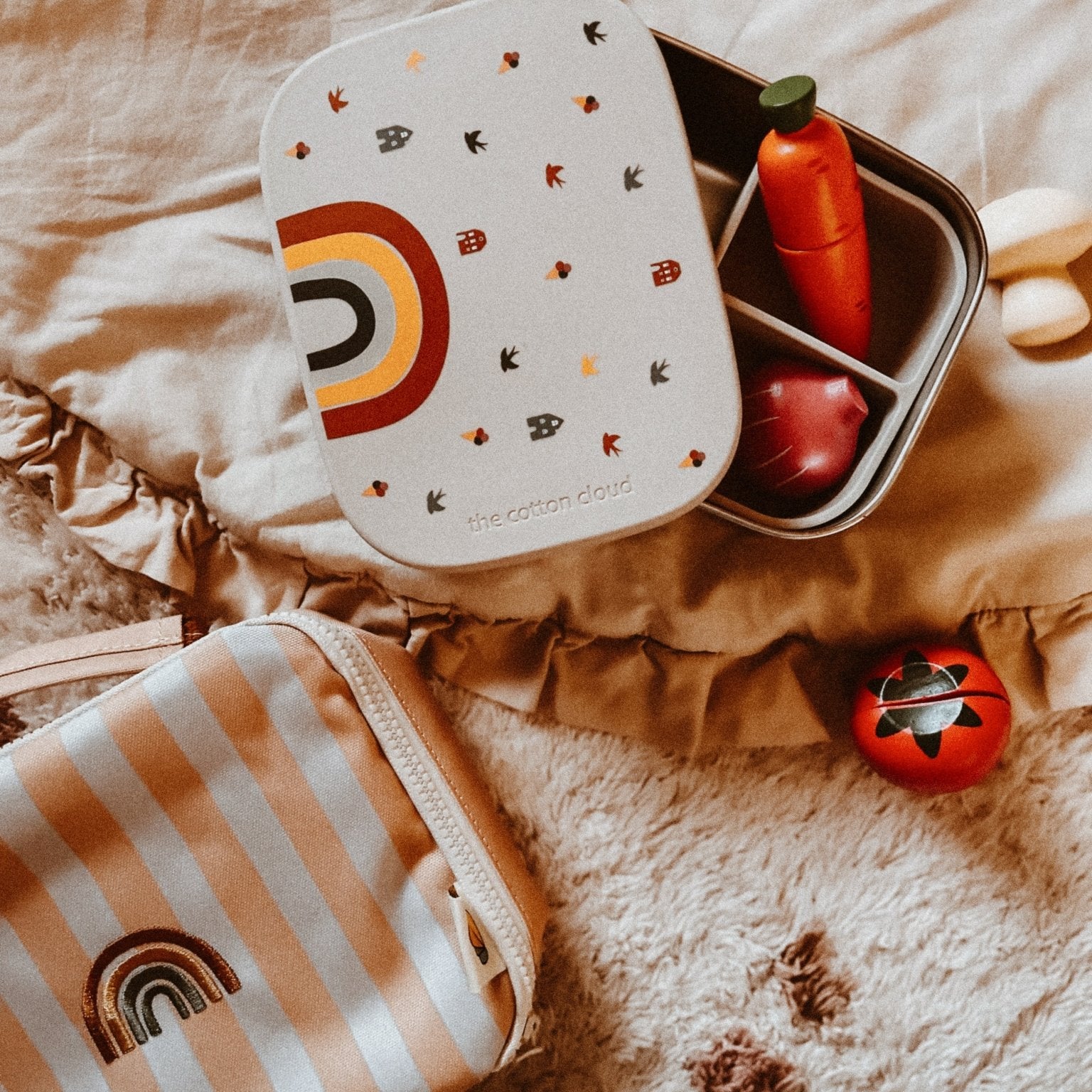 The Cotton Cloud Nerūdijančio plieno užkandžių dėžutė - Rainbow - Uogų kopos