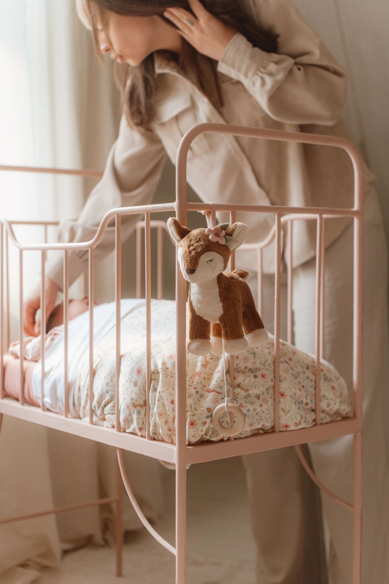 Little Dutch Pakabinamas muzikinis elniukas „Fairy Garden“ - Uogų kopos