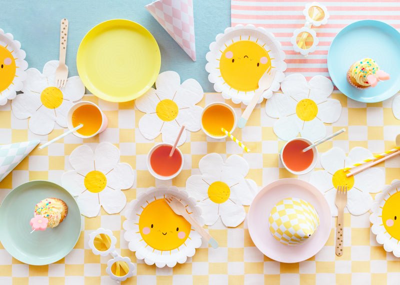 PartyDeco Popierinės lėkštutės „Saulė“, 18 cm - Uogų kopos