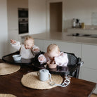 Mushie Prilimpantis silikoninis dubenėlis - Geltona - Uogų kopos