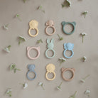 Mushie Silikoninis kramtukas Cat - Pilka - Uogų kopos