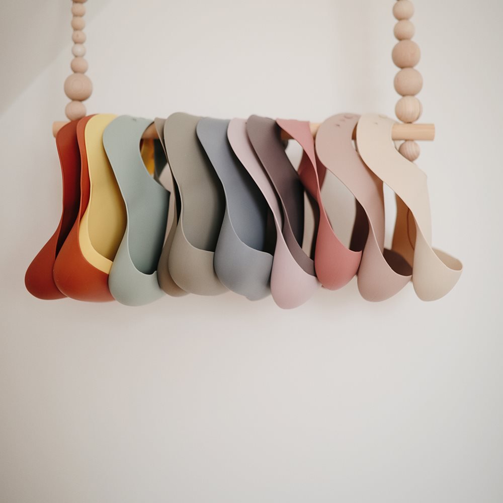 Mushie Silikoninis seilinukas - Geltona - Uogų kopos