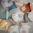 Mushie Silikoninis seilinukas - Geltona - Uogų kopos