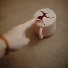 Mushie Silikoninis užkandžių indelis - Alyvinė - Uogų kopos